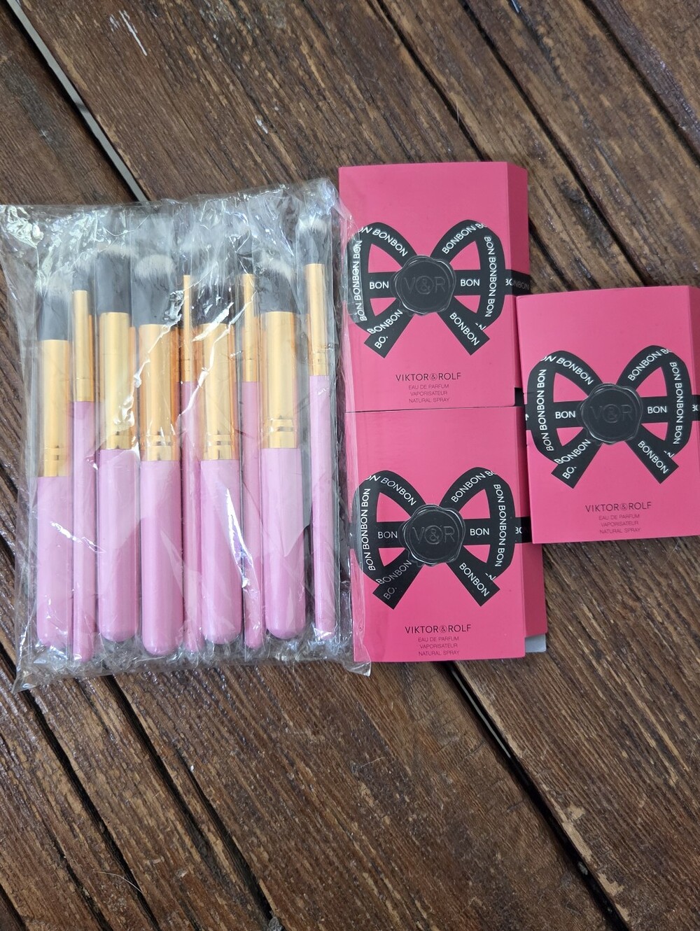 Viktor & Rolf And Pink Makeup Brush Set